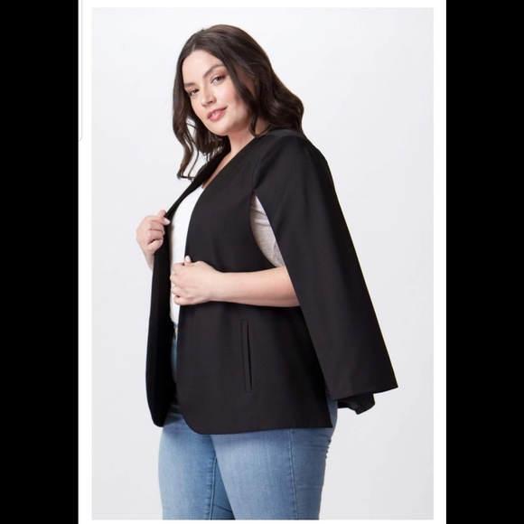 Plus Size Jealous Tomato Lined Cape with Faux Front Pockets -Limited quantities. - Picture 4 of 13
